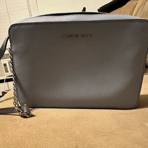 Michael Kors Large Jetset Crossbody